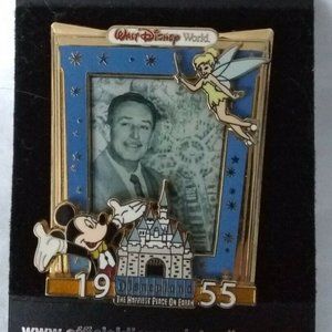 1995 Walt's Legacy 7 of 12 in series Limited Edition Disney Pin # 39121